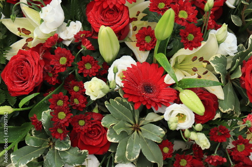 Flower arrangement for a wedding
