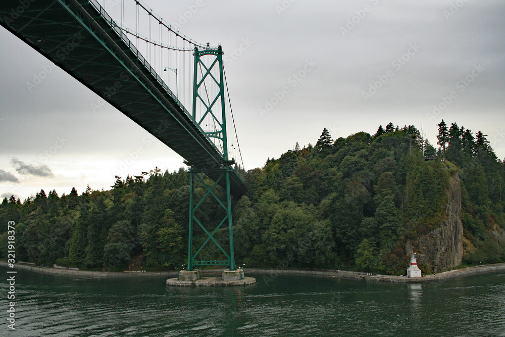 Obraz premium Lion's Gate Bridge (BC 00577)