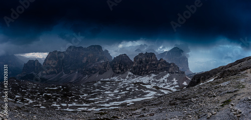 Foto Storm in Dolomite Alps Panorama