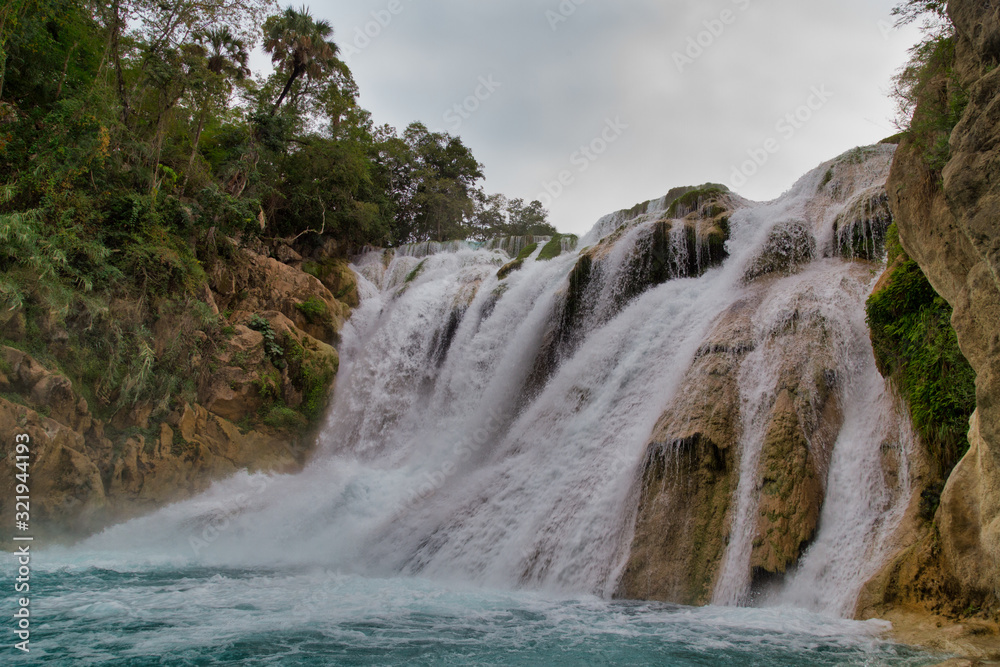 Fototapeta premium beautiful waterfalls paintings,Waterfall in the (EL SALTO-EL MECO) san luis potosi Mexicopotosi Mexico