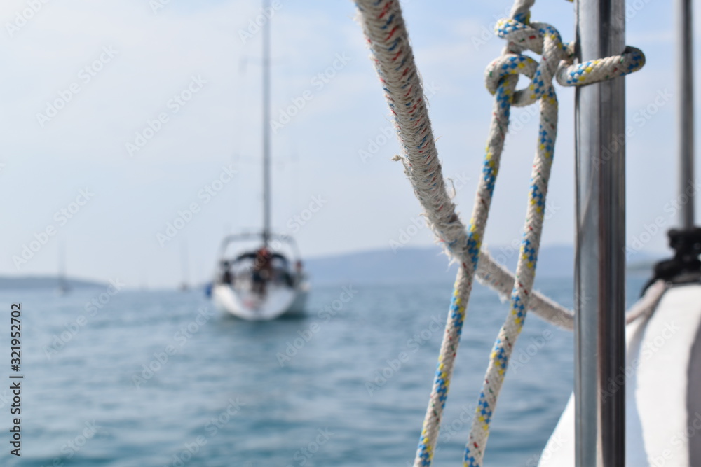 Naklejka premium winch and rope on a yacht