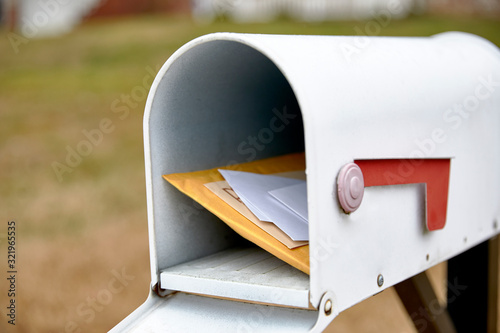 Fotografia Open Mailbox with Letters Inside