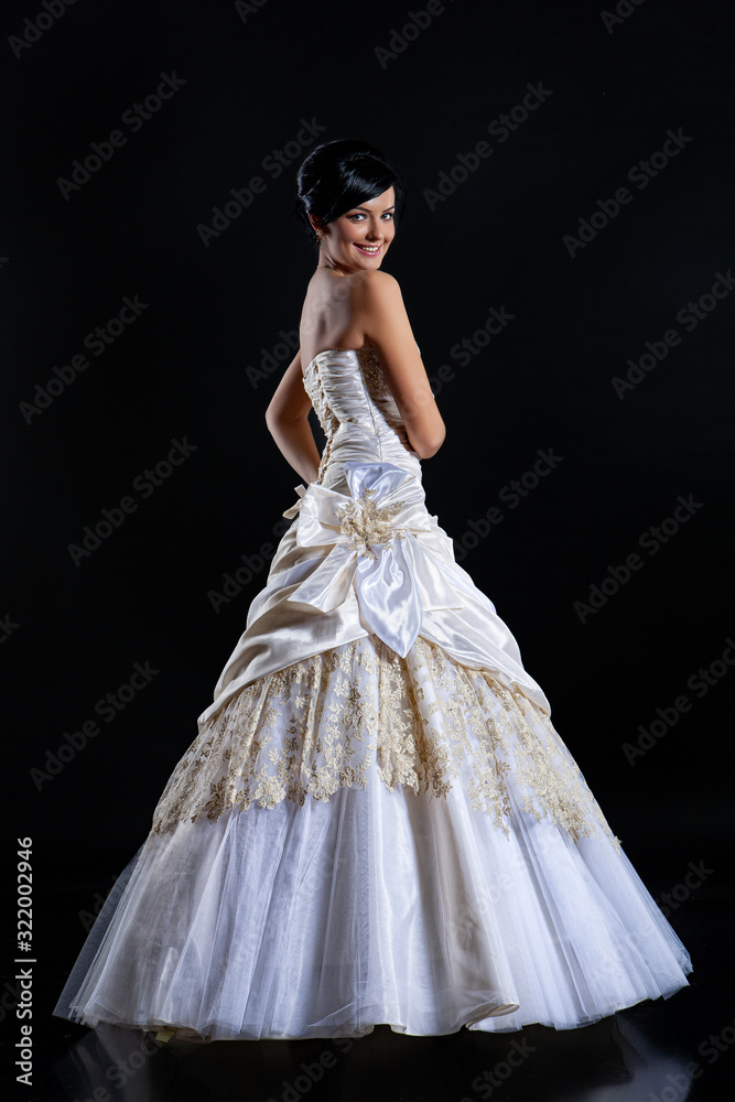 Fototapeta premium Young Bride