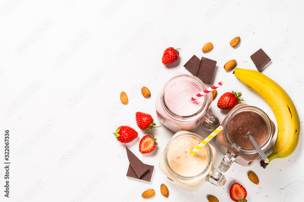 Set of milkshakes in mason jars.