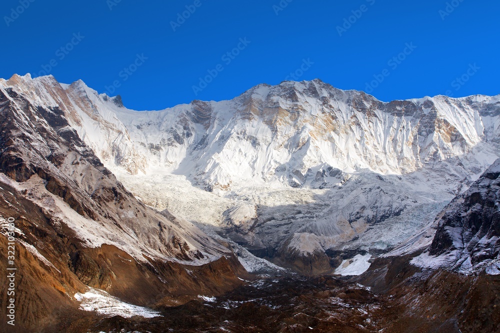 Obraz premium Mount Annapurna 1 from Annapurna south base camp