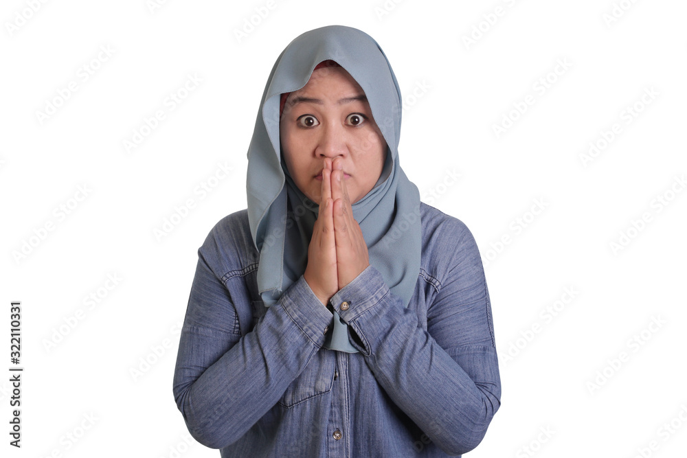 Muslim Lady Shocked and Closing her Mouth Muslim Lady Shocked and Closing her Mouth