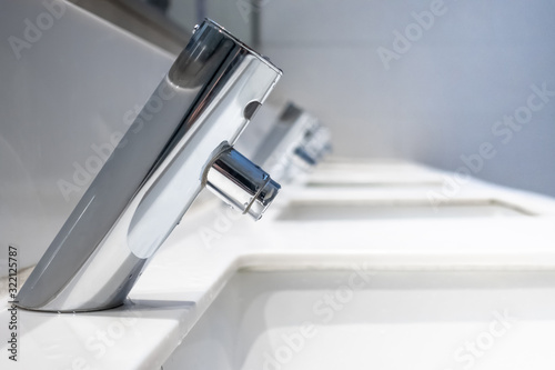 Stainless steel chrome hand washing faucet with Automatic sensor