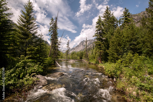 Montana River © Logan Fessler
