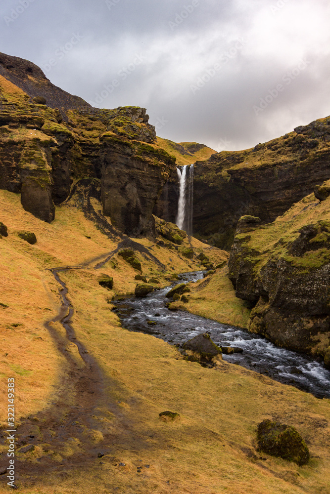 Obraz premium Kvernufoss waterfall in the south of Iceland