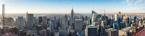 New York City skyline panorama © eyetronic
