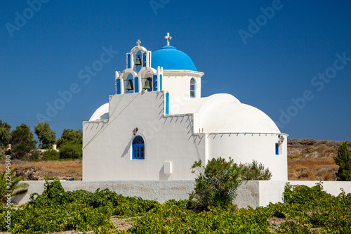Kirche bei Akritori auf Santorin in Griechenland