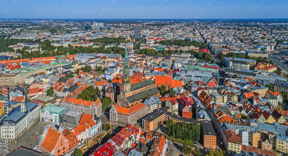 Obraz premium Beautiful aerial panorama view of Riga city skyline, Latvia