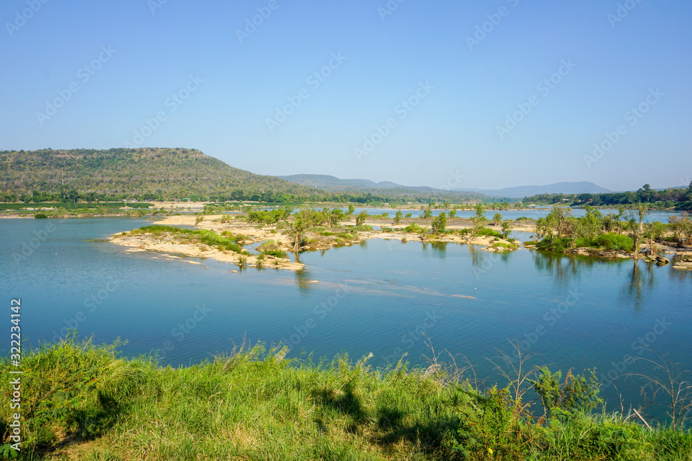 25/12/2019: song-si-river, Khong Chiam Ubonratchathani, Thailand
