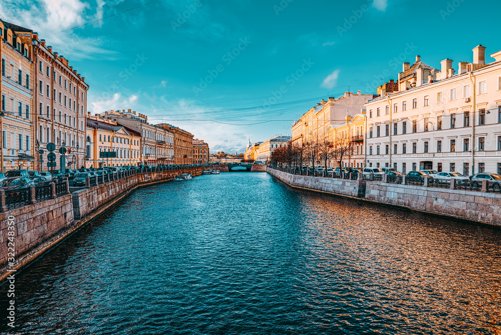 Obraz premium Canal Gribobedov. Urban View of Saint Petersburg. Russia.