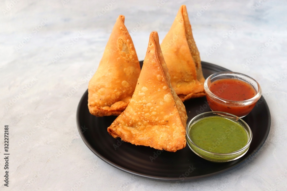 Vegetarian Aloo Samosa Or Samosas Indian Special Traditional Street Vegetarian Aloo Samosa Or Samosas Indian Special Traditional Street