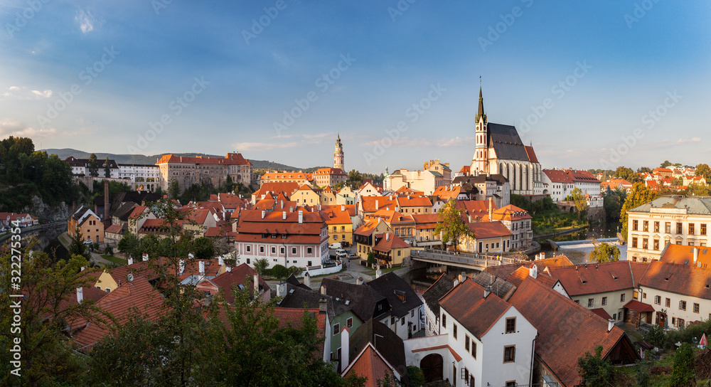 Fototapeta premium Beautiful panorama of castle in Cesky Krumlov, Czech republic