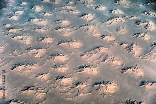 Sernd  nen der Sahara in Algerien aus 12000 Meter H  he