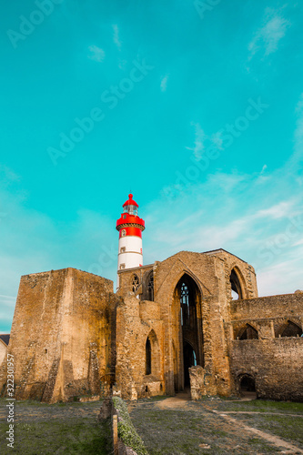 Pointe Saint Mathieu en Bretagnz photo