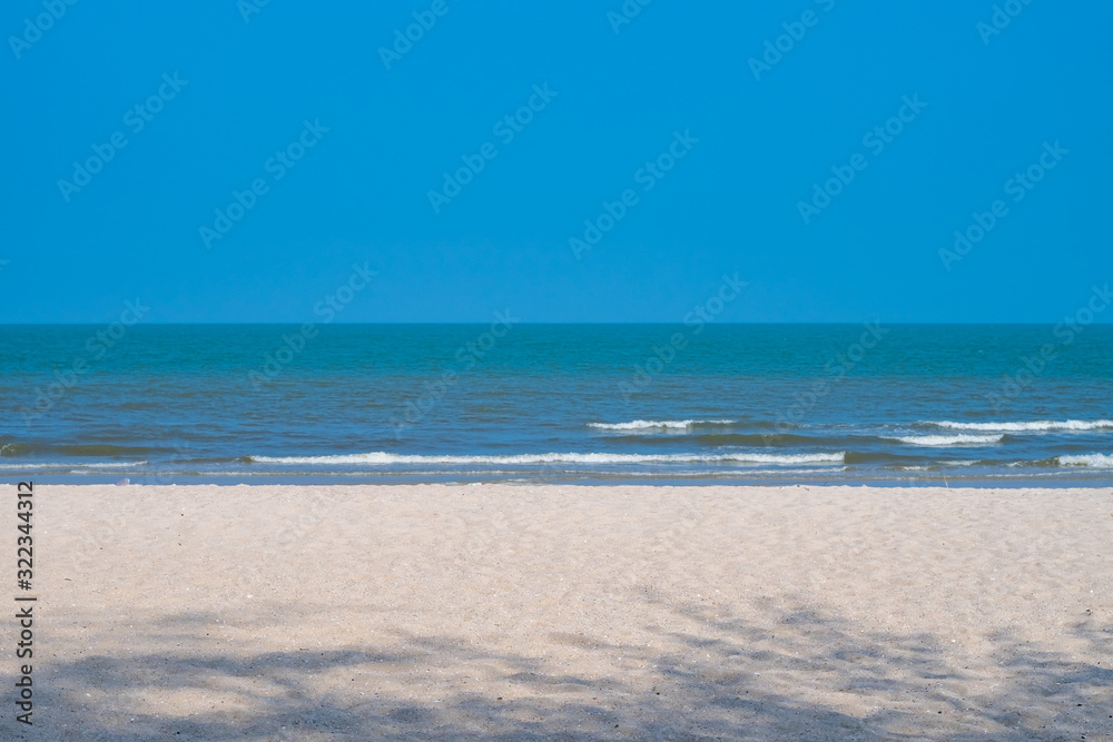 Obraz premium beach and sea