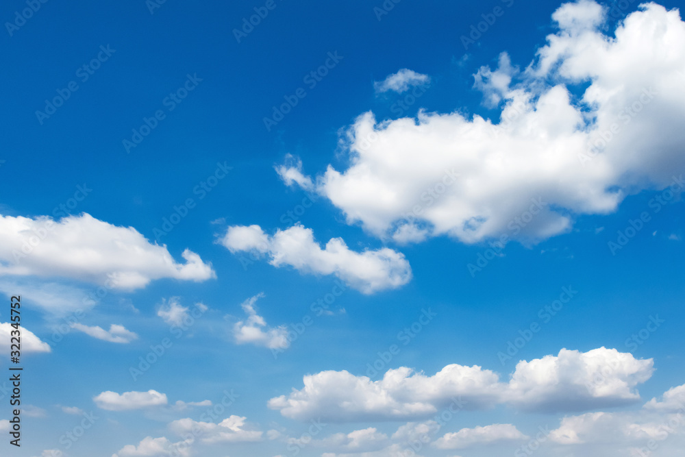 Obraz premium panorama blue sky with cloud and sunshine background