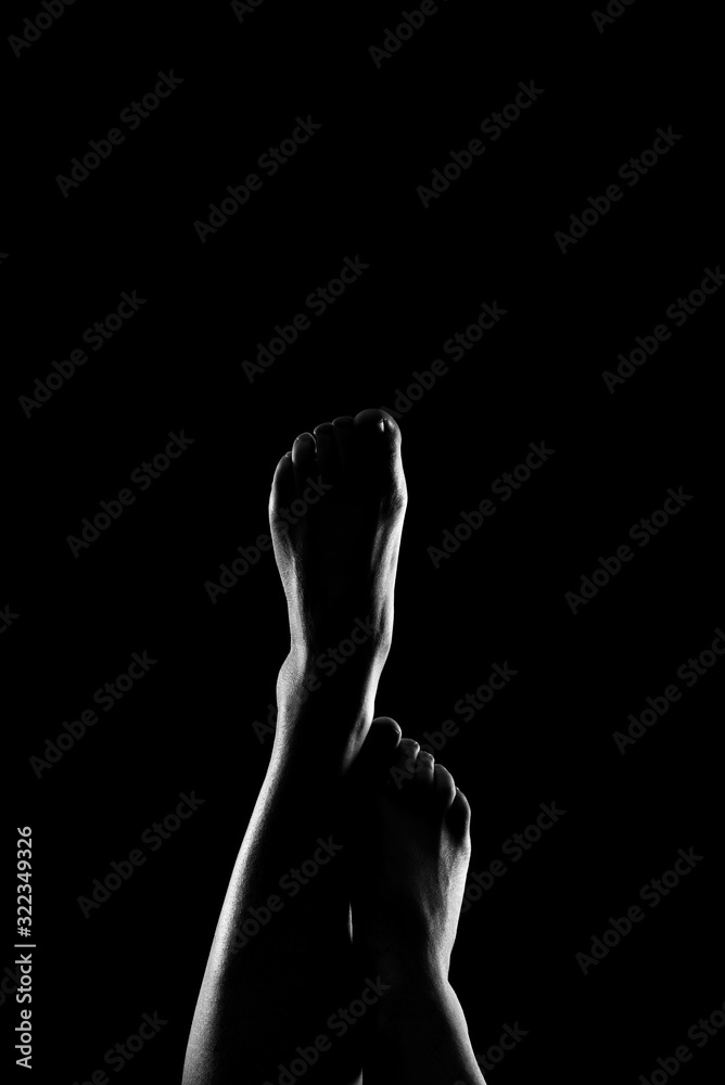 Fototapeta premium Silhouette sur fond noir