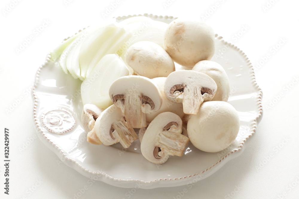 Fototapeta premium Chopped mushroom and onion for cooking image
