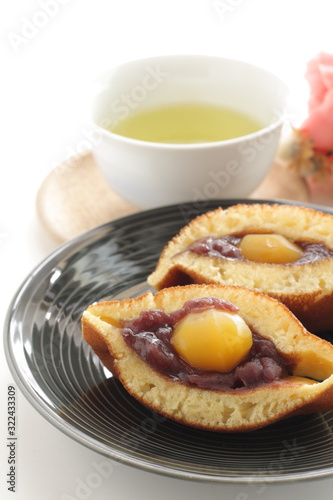 Japanese confectionery food, chestnut and red bean paste Dorayaki Pan cake sandwiches in half