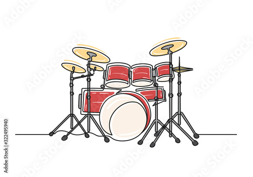 Continuous one line drawing of a drums