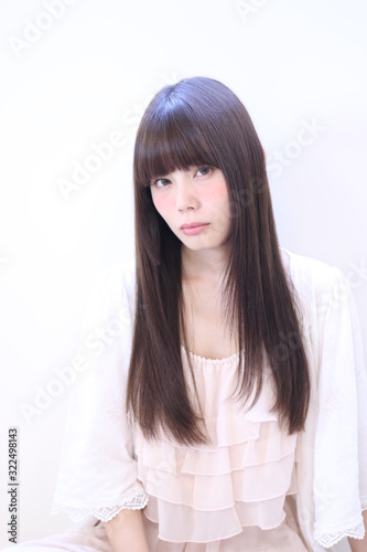 春 夏 艶 黒髪 ストレートヘア ロングヘア 女性 © Hiroyuki