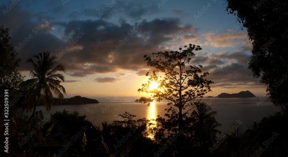 Couché de soleil depuis l'île de Mayotte