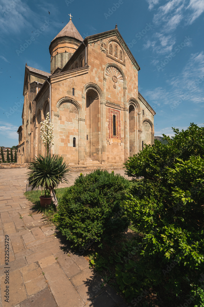 Fototapeta premium Svetitskhoveli Cathedral, biggest and most beautiful orthodox cathedral in Mtskheta, Georgia