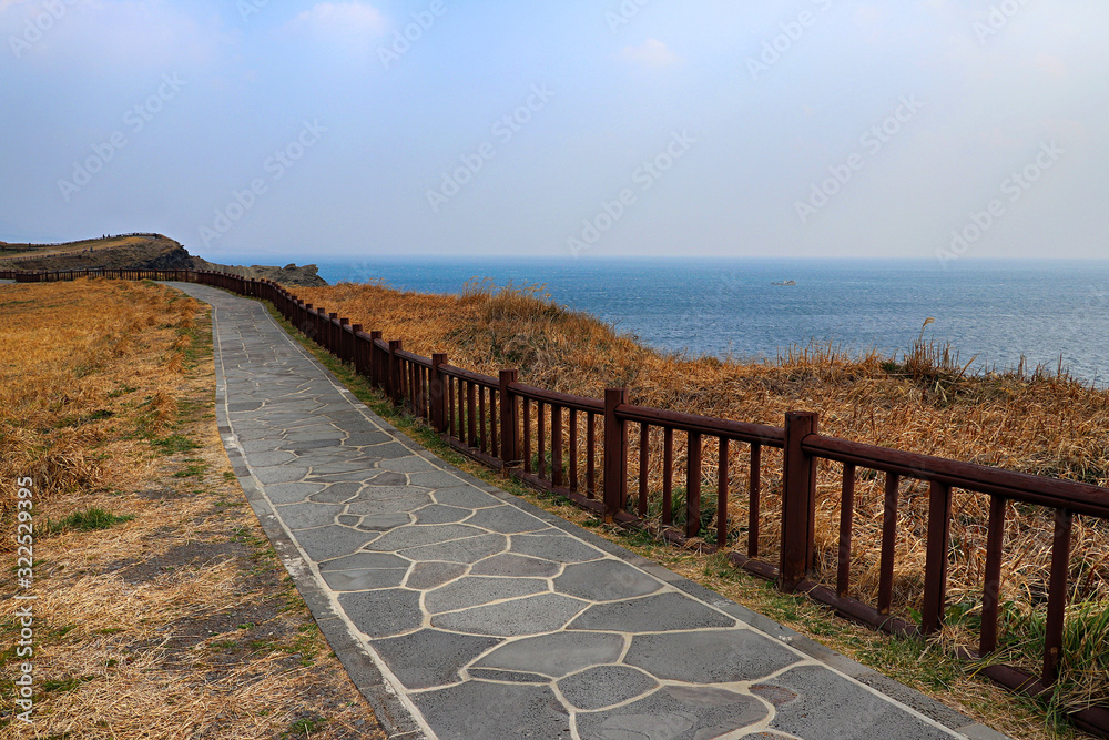 제주도 서귀포 송악산둘레길에서 바라 본 풍경 제주도 서귀포 송악산둘레길에서 바라 본 풍경