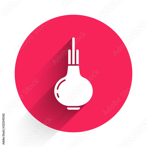 White Onion icon isolated with long shadow. Red circle button. Vector Illustration