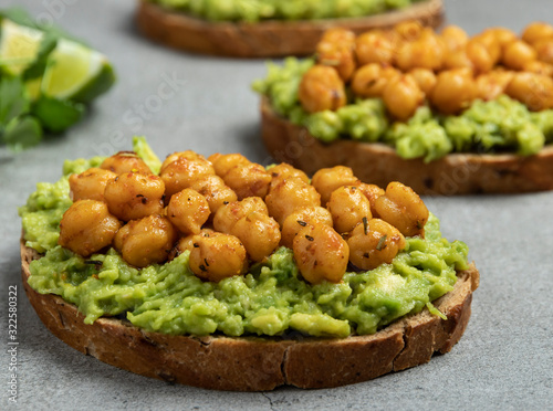 sandwich toast with avocado and roasted chickpeas