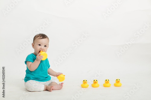 Enfant fille métisse franco chinoise 8 mois