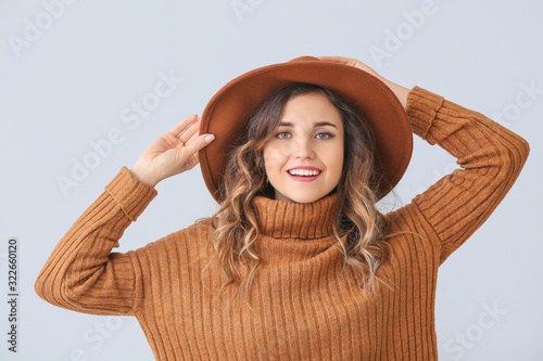 Beautiful young woman in wa...