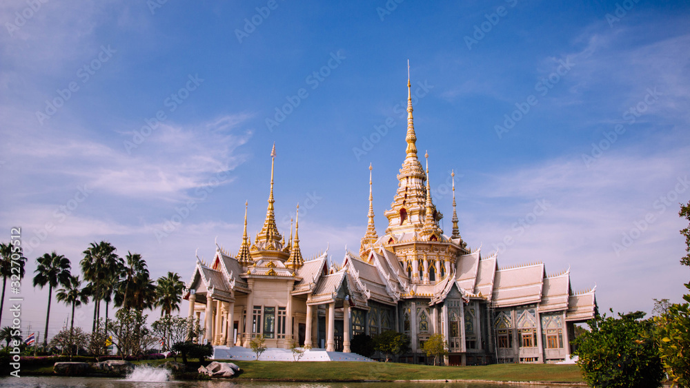 Naklejka premium wat luang phor toh