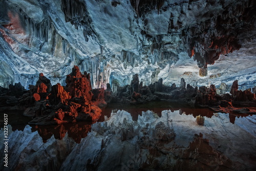 Fabulous Yunshui karst caves in Chaina photo