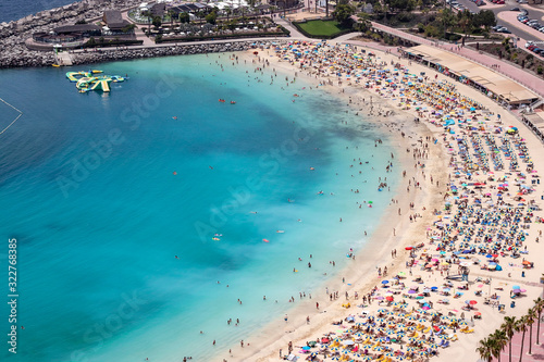 Preciosa playa de Amadores en la isla de Gran Canaria