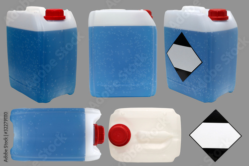 Kunststoff Kanister mit blauer Flüssigkeit Säure Gefahrengut photo