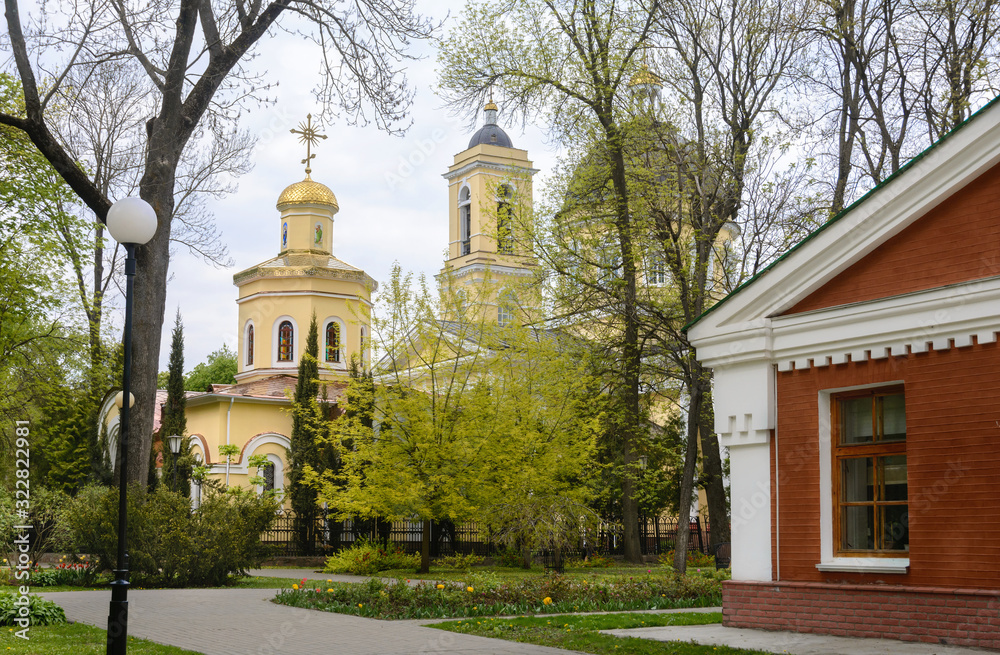 Gomel Palace and Park Ensemble. View of the Cathedral of Peter and Paul in early spring. The author of the project and architect of the Peter and Paul Cathedral is George Clark.