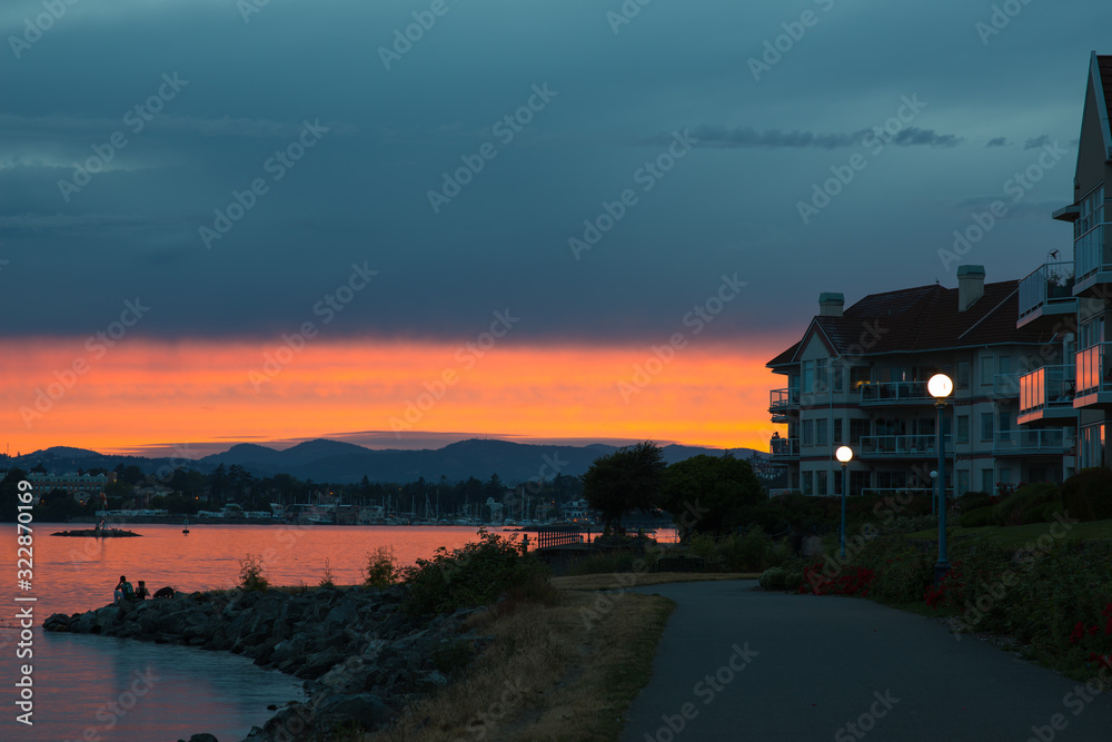 Fototapeta premium Sunset Looking West from Westsong Walkway