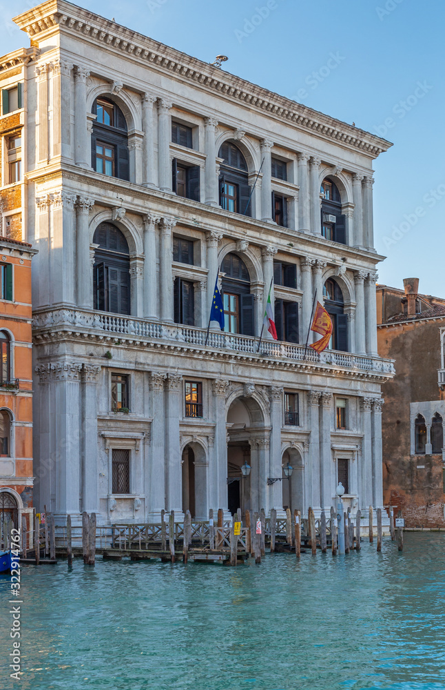 Palazzo am Canale Grande, Venedig bei Hochwasser