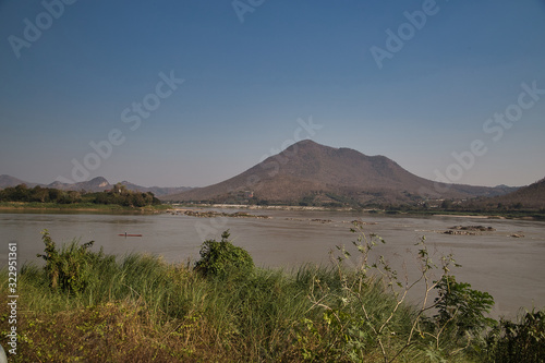 Am Ufer vom Makong in Thailand photo