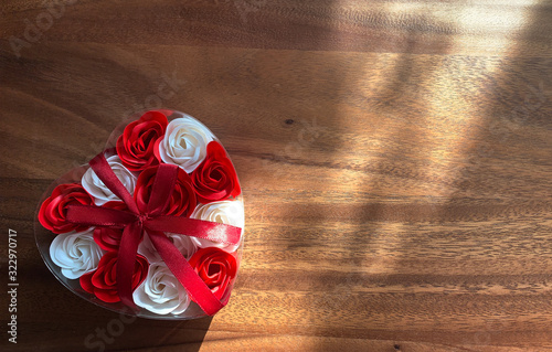 Box with rosebuds. Wooden t...