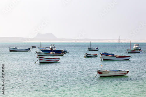 Boats moored in the harbor of Sal Rei on Boa Vista in Cape Verde © Peter de Kievith