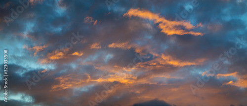 Fototapeta Naklejka Na Ścianę i Meble -  red sky panorama - beautiful red clouds at sunset