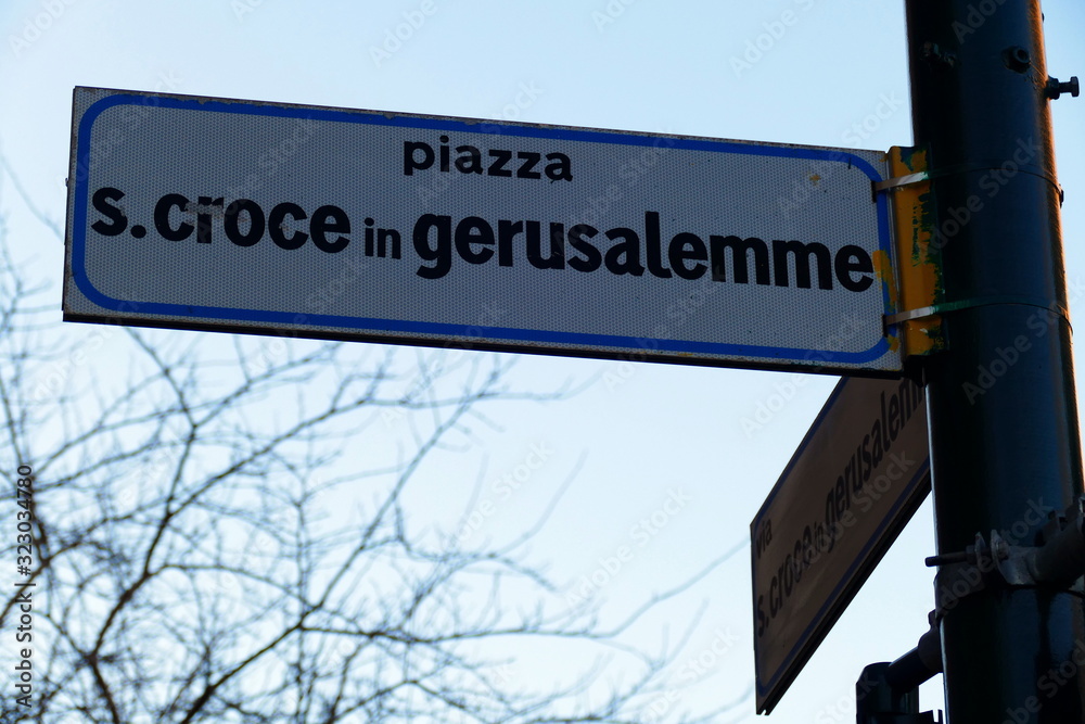 nomi delle strade e piazze di roma,italia