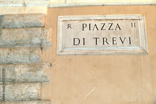 Fototapeta Naklejka Na Ścianę i Meble -  nomi delle strade e piazze di roma,italia