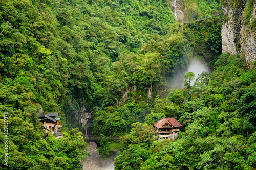 Pailon del Diablo, Ecuador